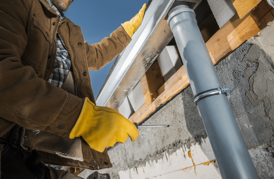 installing eavestrough
